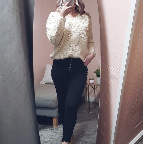 Tops - Heart Pom Sweater